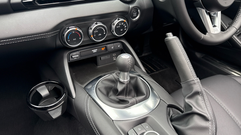 Mazda MX-5 RF 1.5 [132] Exclusive-Line 2dr Petrol Convertible